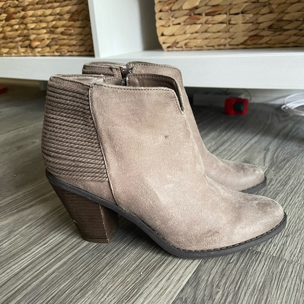 Carlos Taupe Ankle Booties Size 8.5